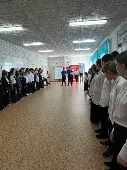 Торжественное посвящение в Первые!.